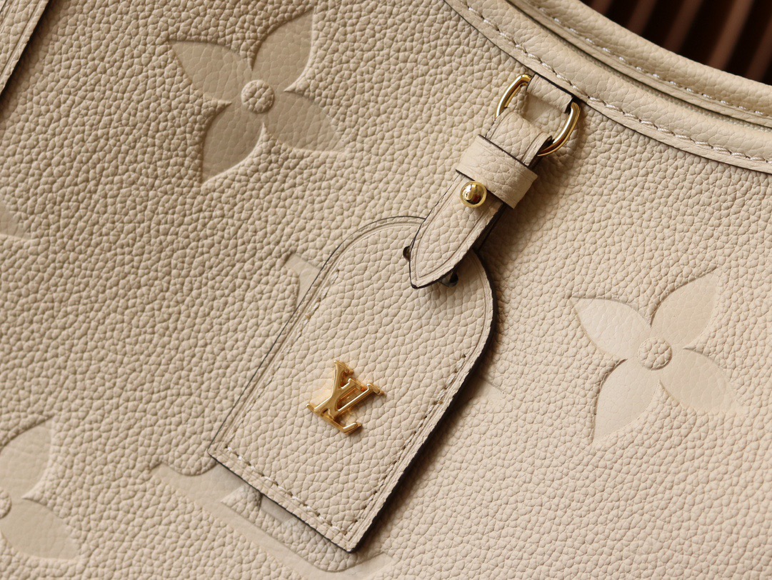 Louis Vuitton CarryAll PM