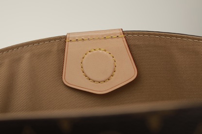Louis Vuitton Graceful PM