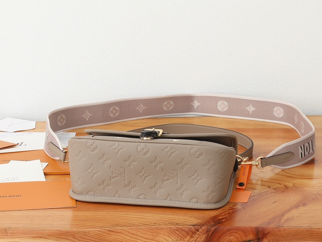 Louis Vuitton Diane