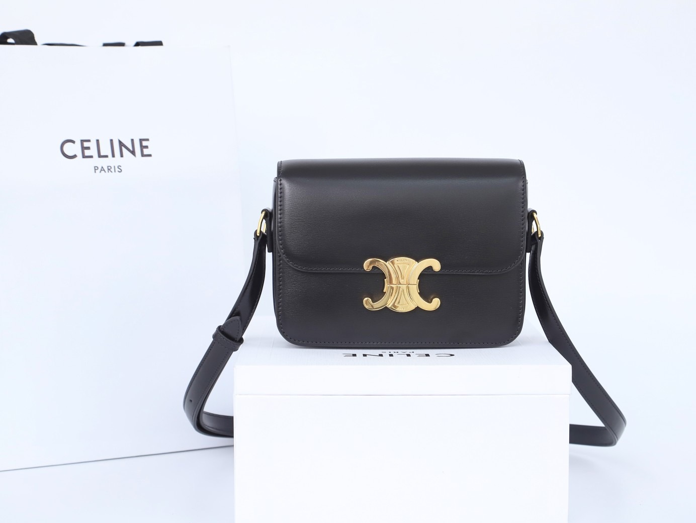 CELINE CLASSIQUE TRIOMPHE BAG IN SHINY CALFSKIN