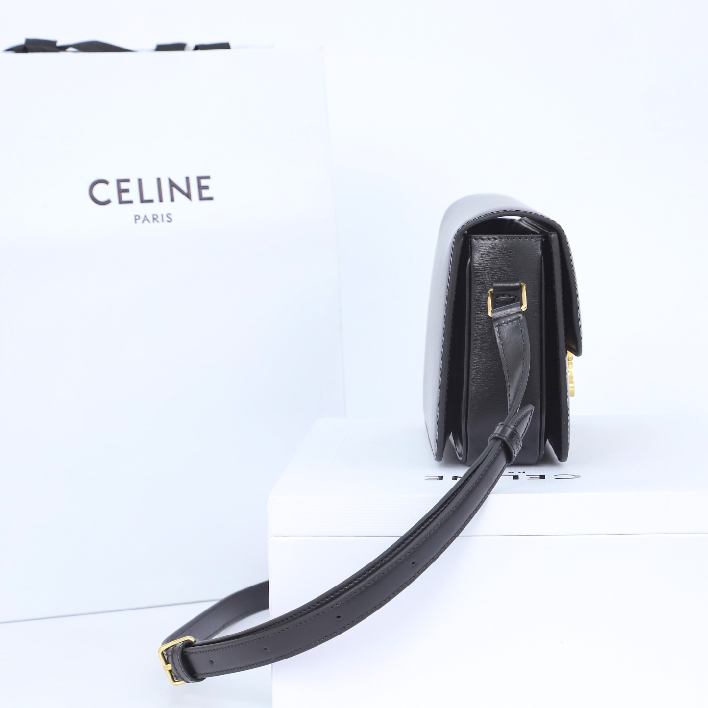 CELINE CLASSIQUE TRIOMPHE BAG IN SHINY CALFSKIN