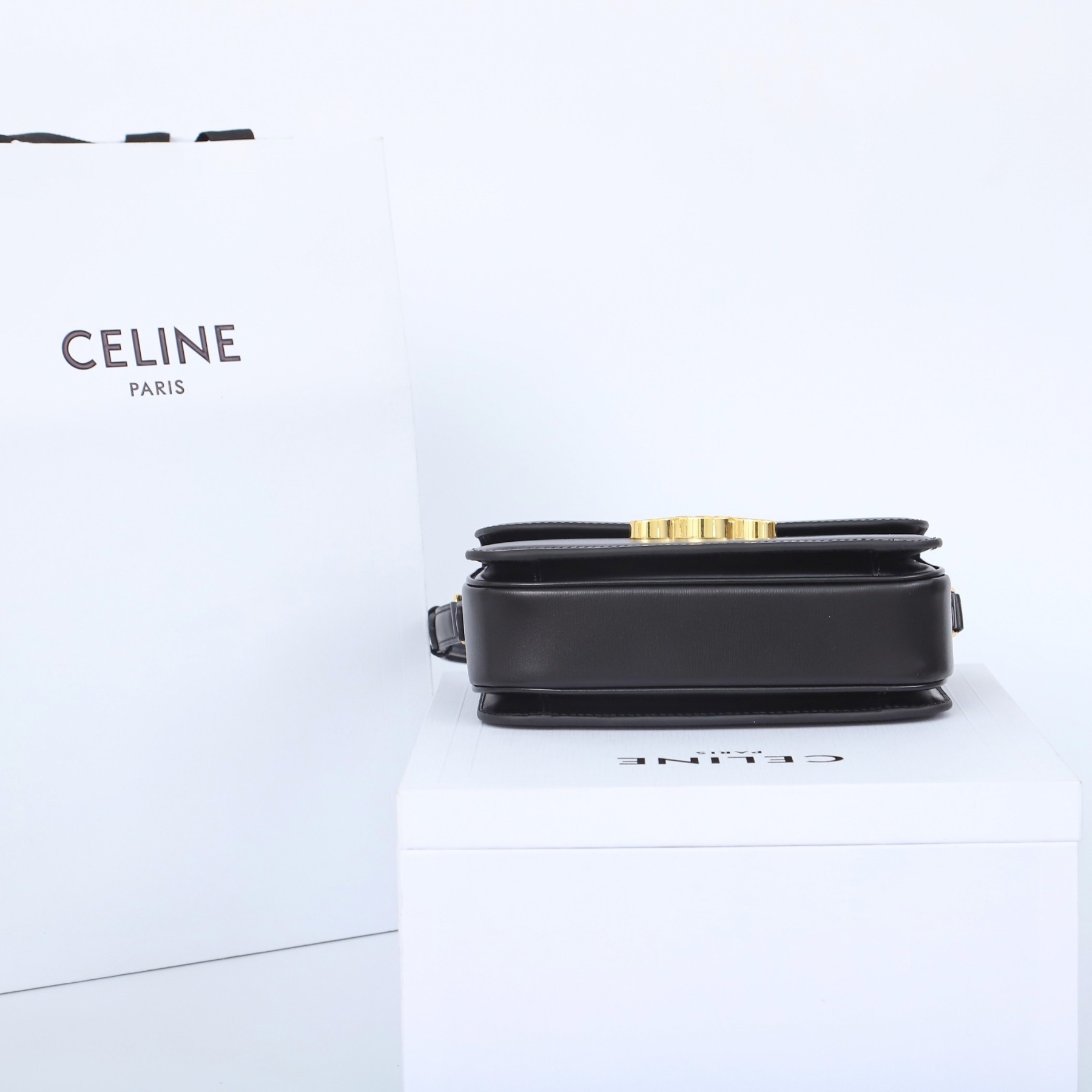 CELINE CLASSIQUE TRIOMPHE BAG IN SHINY CALFSKIN