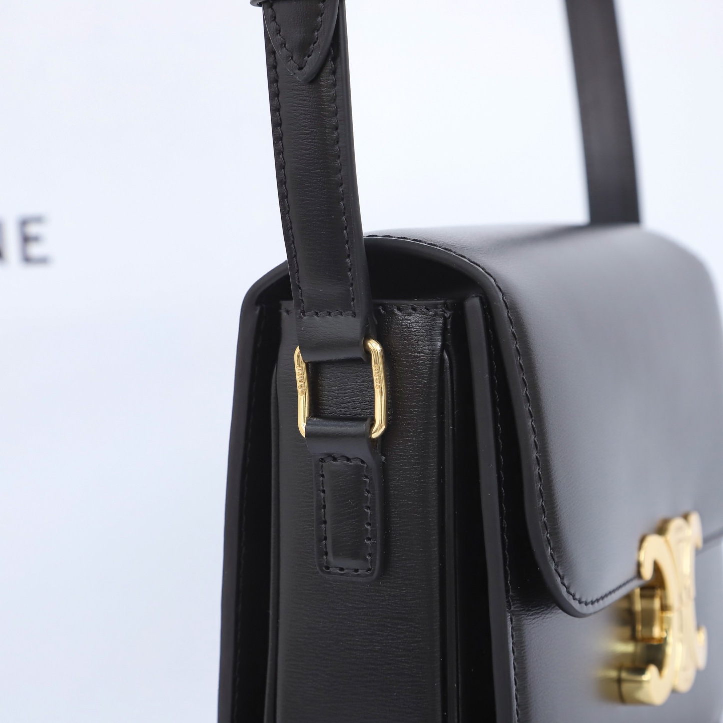 CELINE CLASSIQUE TRIOMPHE BAG IN SHINY CALFSKIN