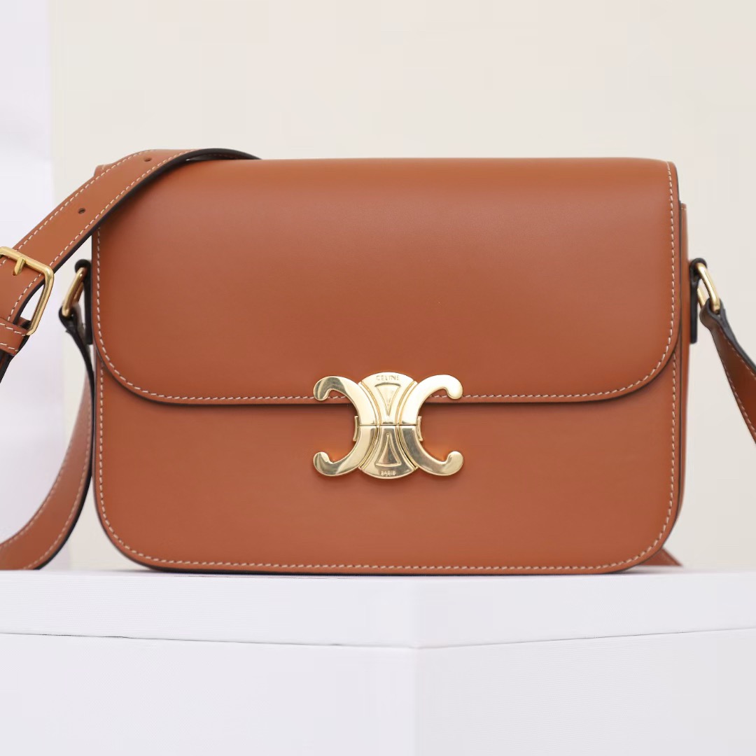 CELINE CLASSIQUE TRIOMPHE BAG IN SHINY CALFSKIN