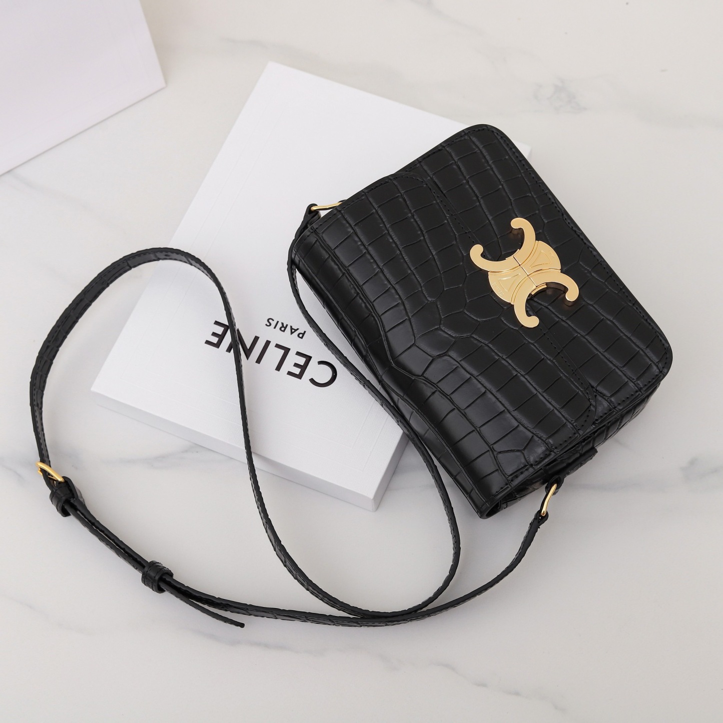 CELINE CLASSIQUE TRIOMPHE BAG IN Niloticus Crocodile