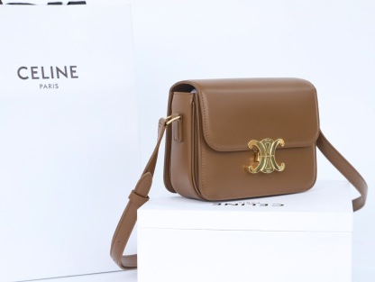 CELINE TEEN TRIOMPHE BAG IN SHINY CALFSKIN