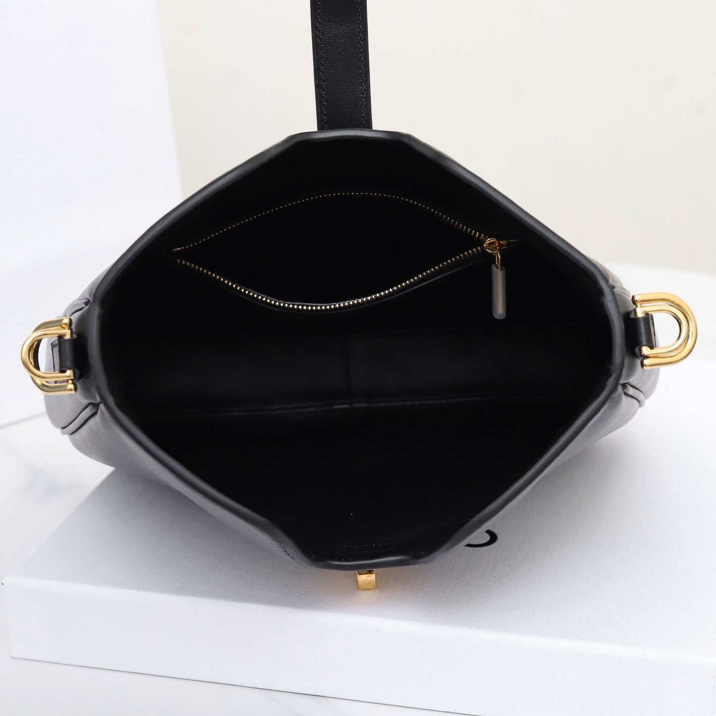 CELINE SMALL CAMILLE 16 SOFT BAG IN SMOOTH CALFSKIN