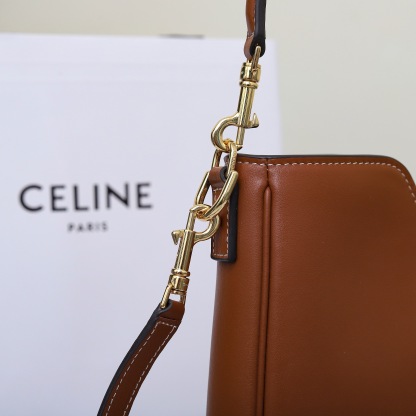 CELINE SMALL CAMILLE 16 SOFT BAG IN SMOOTH CALFSKIN