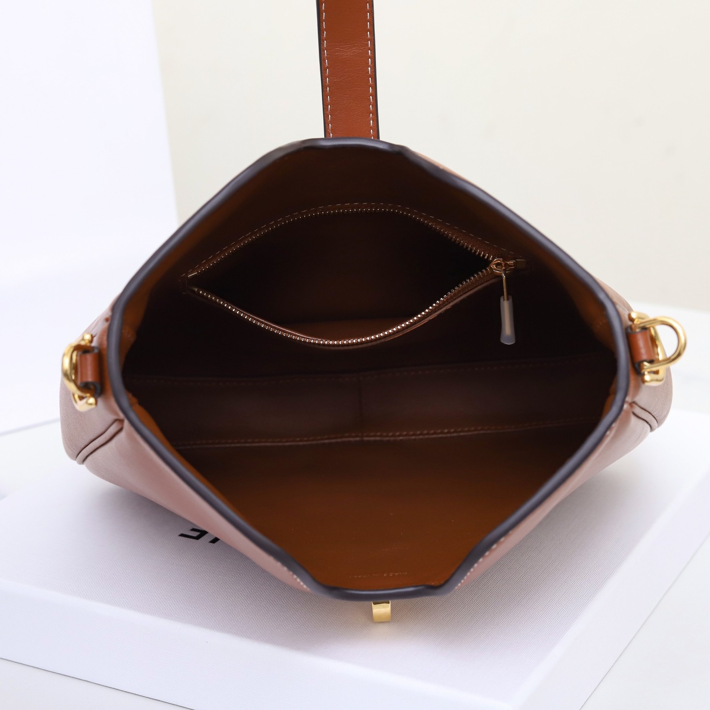 CELINE SMALL CAMILLE 16 SOFT BAG IN SMOOTH CALFSKIN