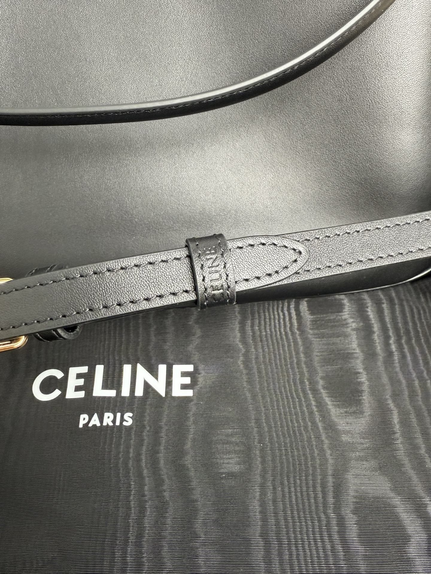 MEDIUM CAMILLE 16 SOFT BAG IN SMOOTH CALFSKIN