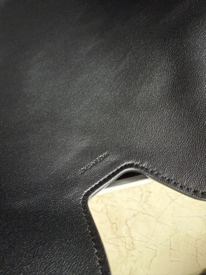 MEDIUM CAMILLE 16 SOFT BAG IN SMOOTH CALFSKIN