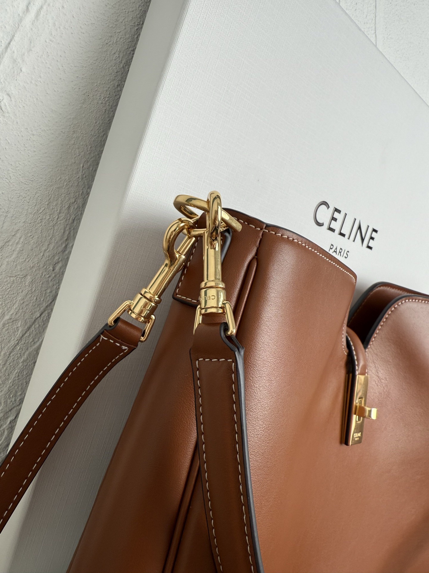 MEDIUM CAMILLE 16 SOFT BAG IN SMOOTH CALFSKIN