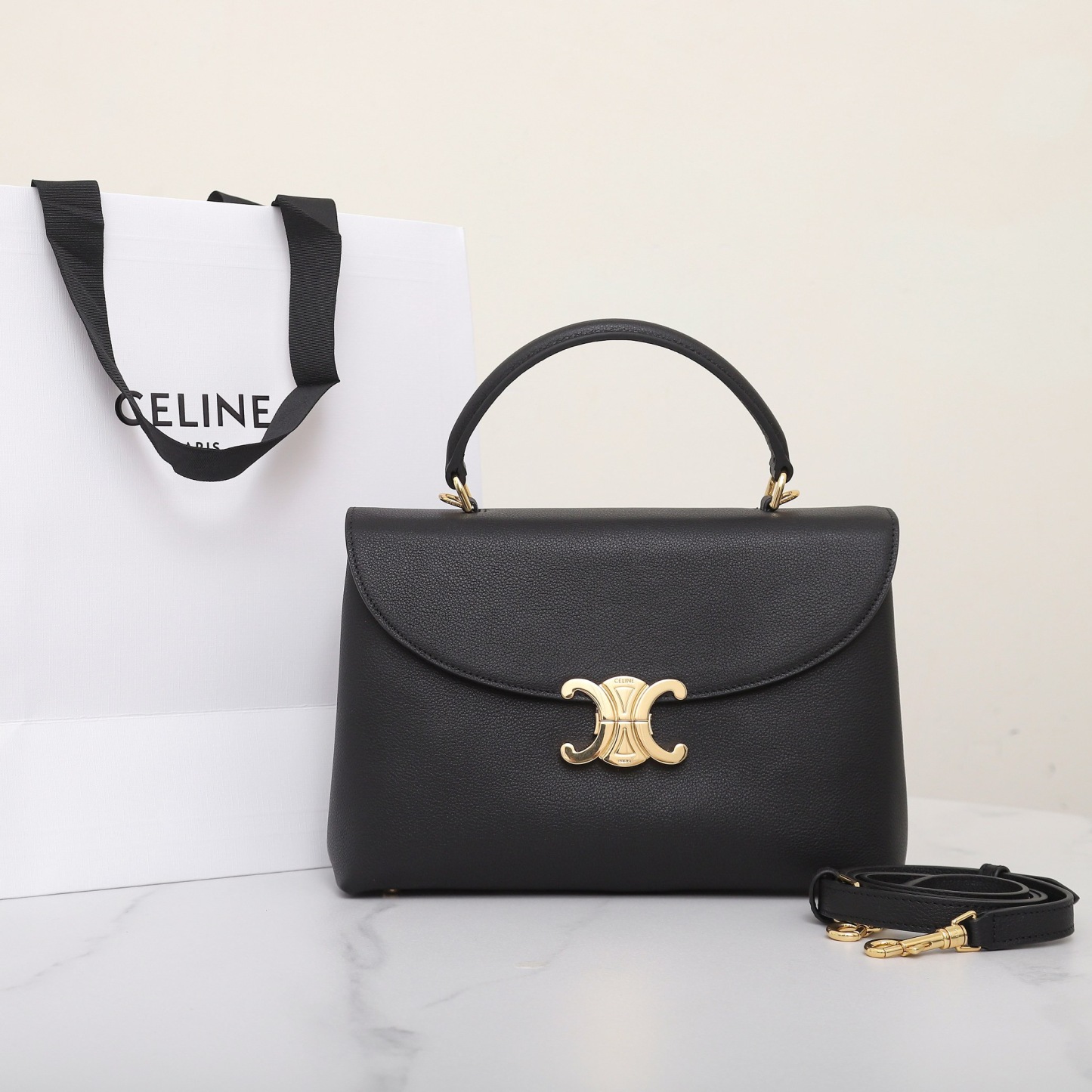 MEDIUM NINO BAG IN SUPPLE GRAINED CALFSKIN