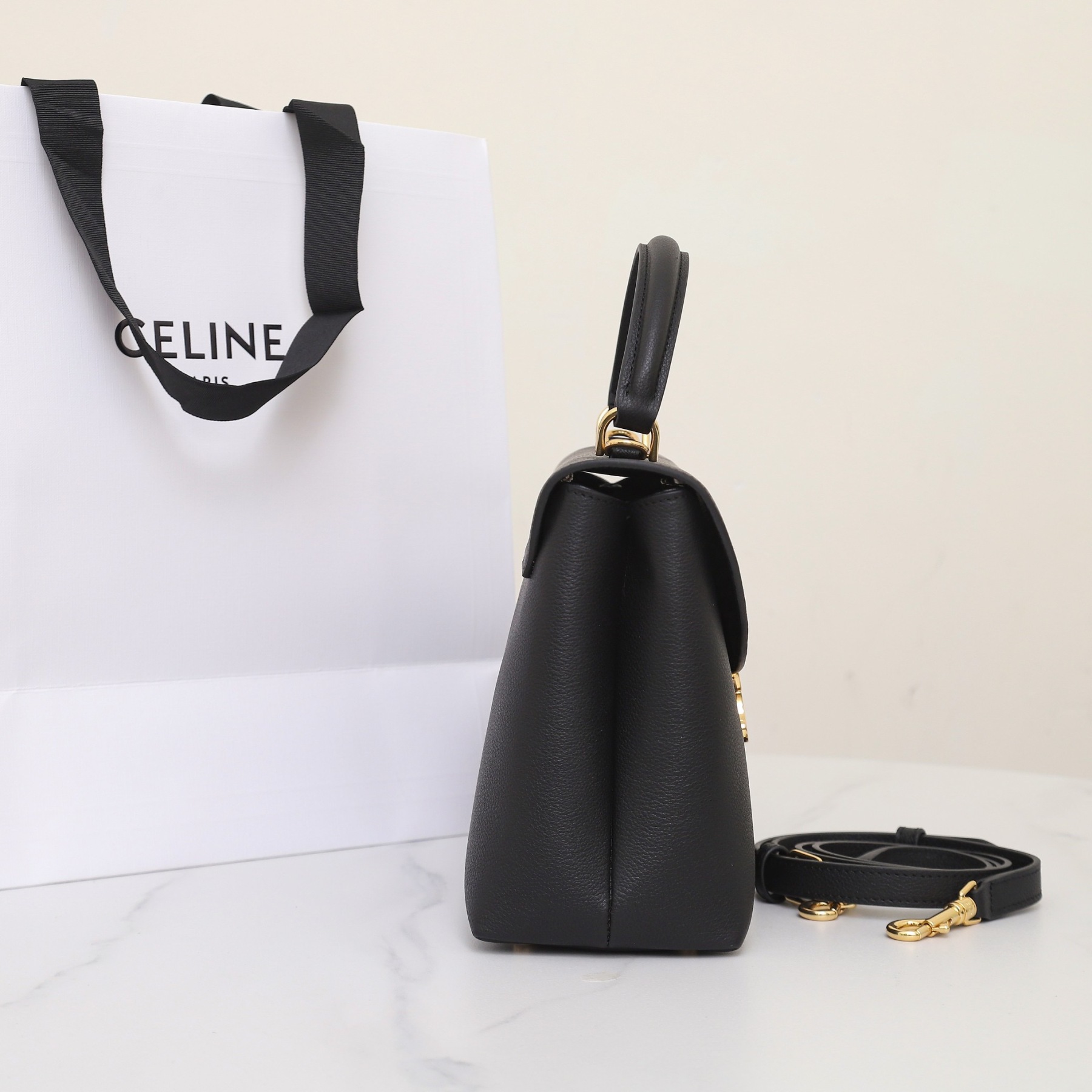 MEDIUM NINO BAG IN SUPPLE GRAINED CALFSKIN