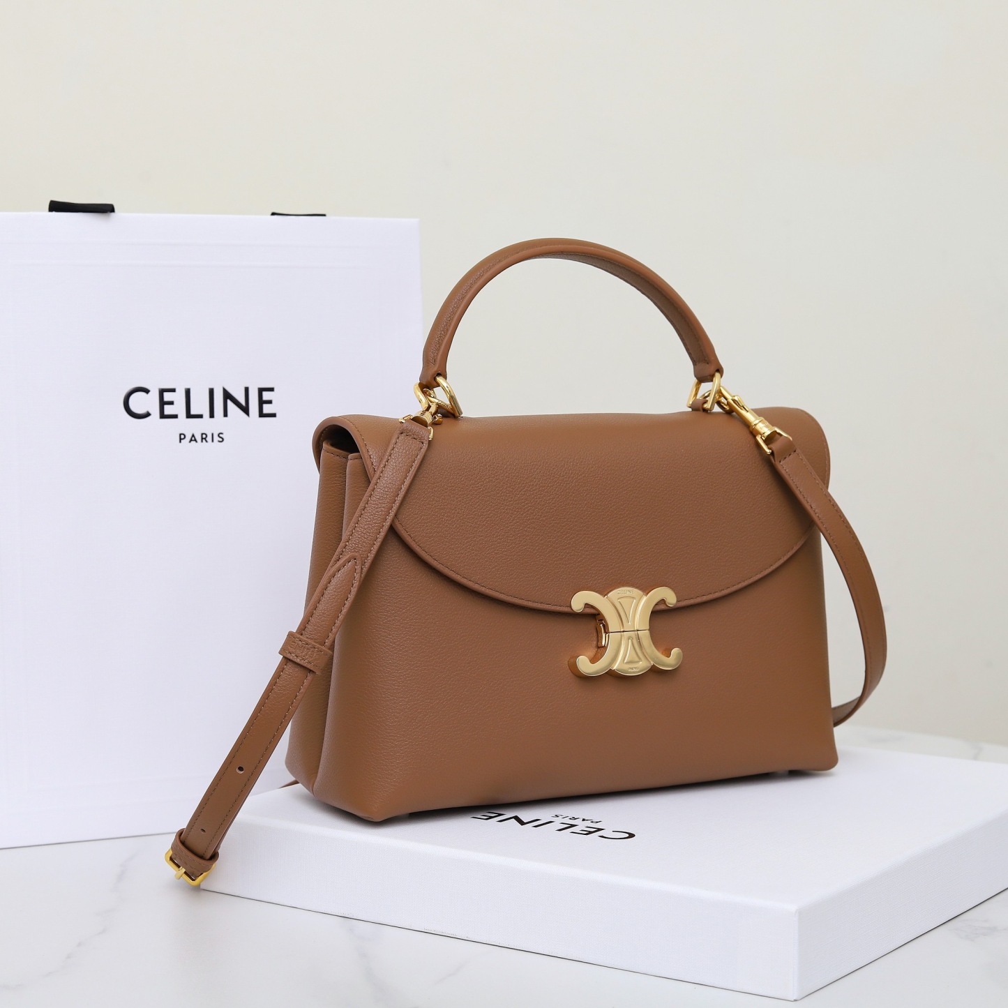 MEDIUM NINO BAG IN SUPPLE GRAINED CALFSKIN
