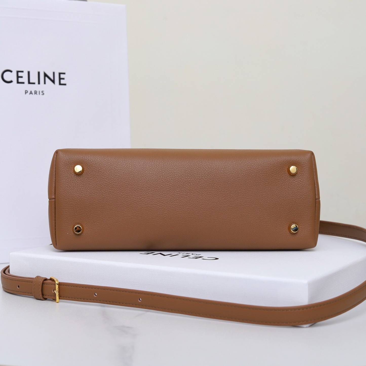 MEDIUM NINO BAG IN SUPPLE GRAINED CALFSKIN