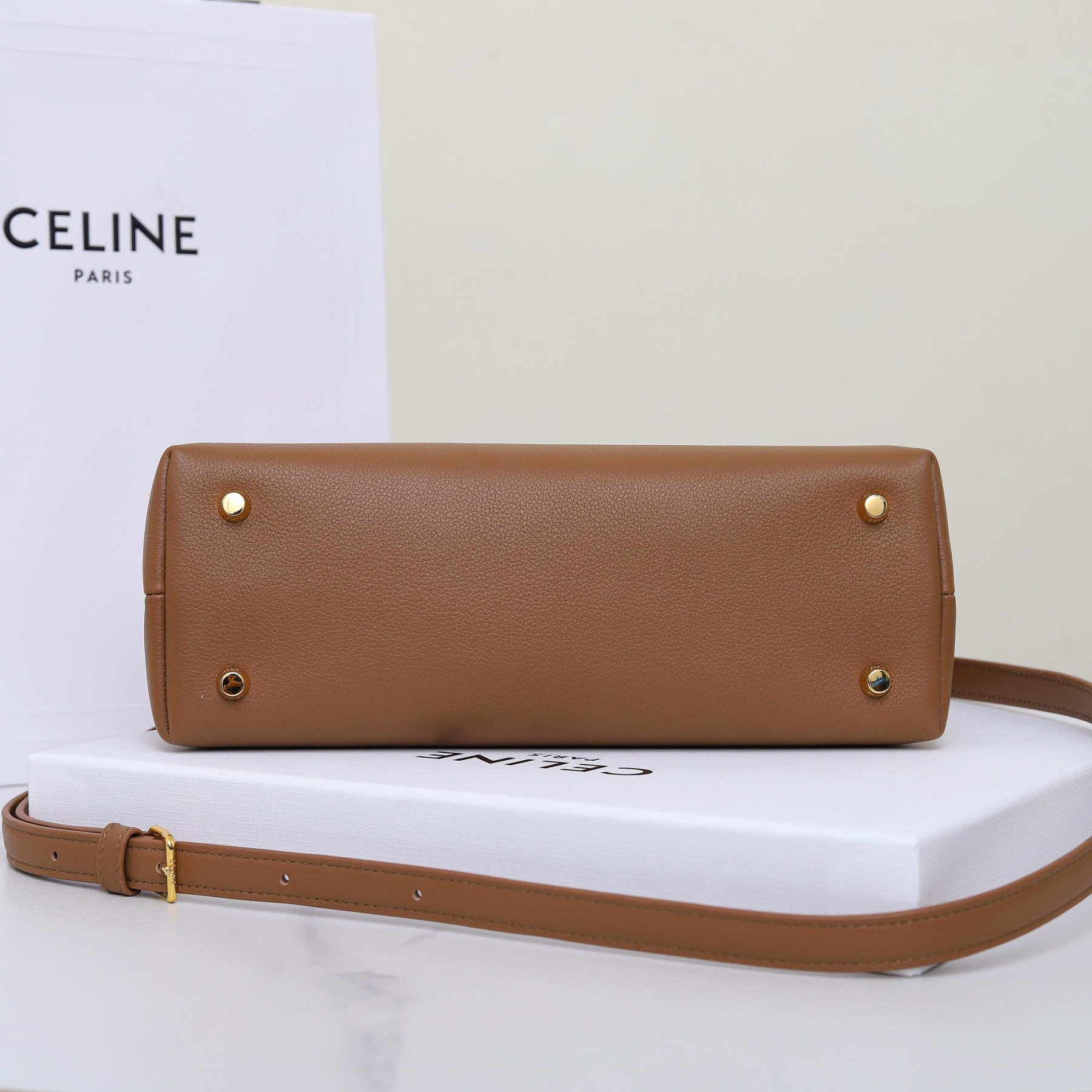 MEDIUM NINO BAG IN SUPPLE GRAINED CALFSKIN