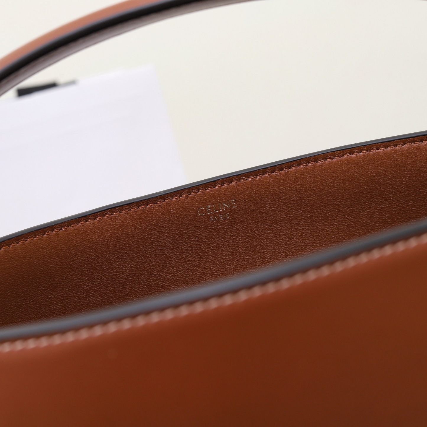 MEDIUM BUCKET LOUISE IN SMOOTH CALFSKIN