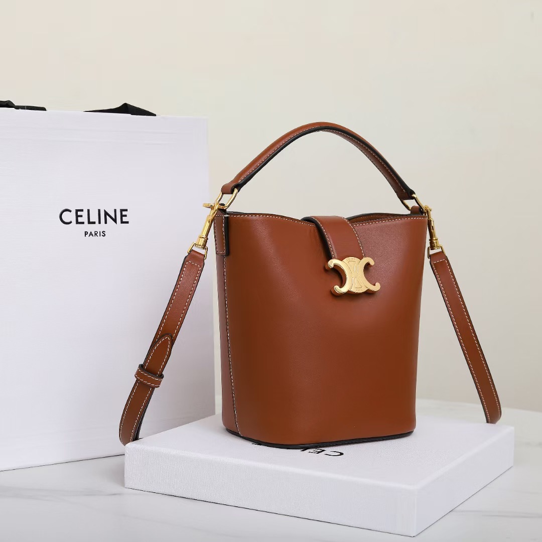 CELINE SMALL BUCKET LOUISE IN SMOOTH CALFSKIN