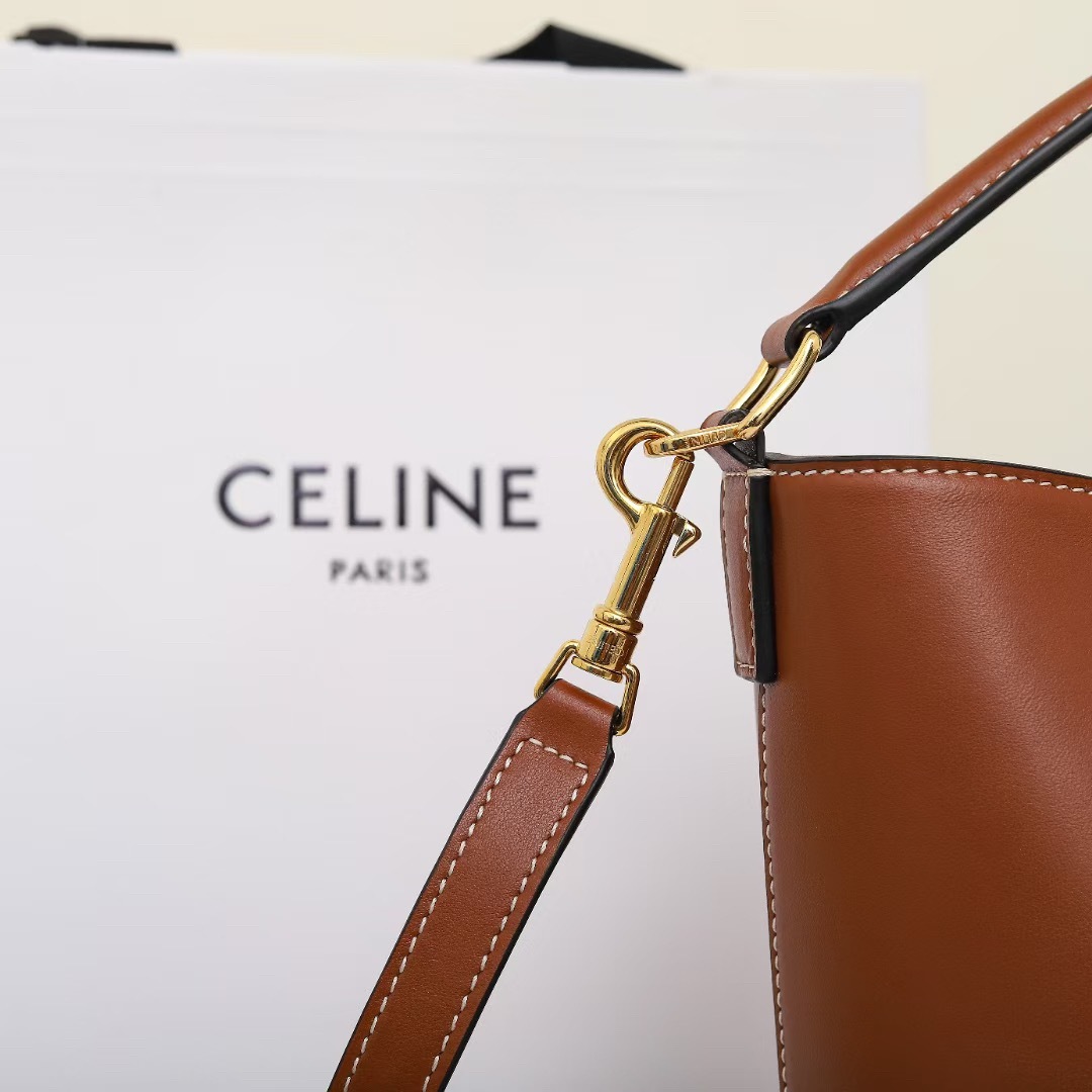 CELINE SMALL BUCKET LOUISE IN SMOOTH CALFSKIN