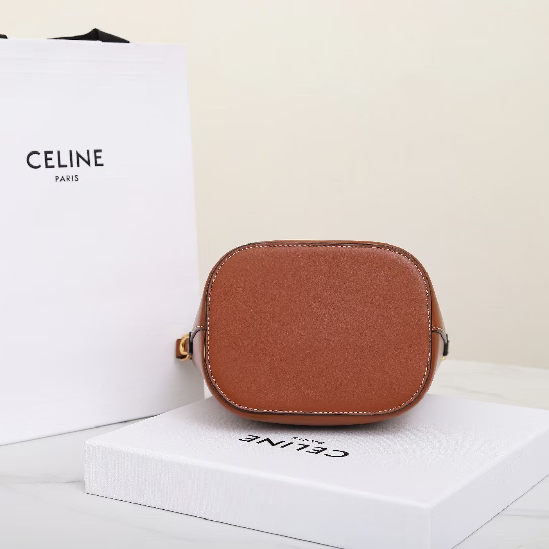 CELINE SMALL BUCKET LOUISE IN SMOOTH CALFSKIN