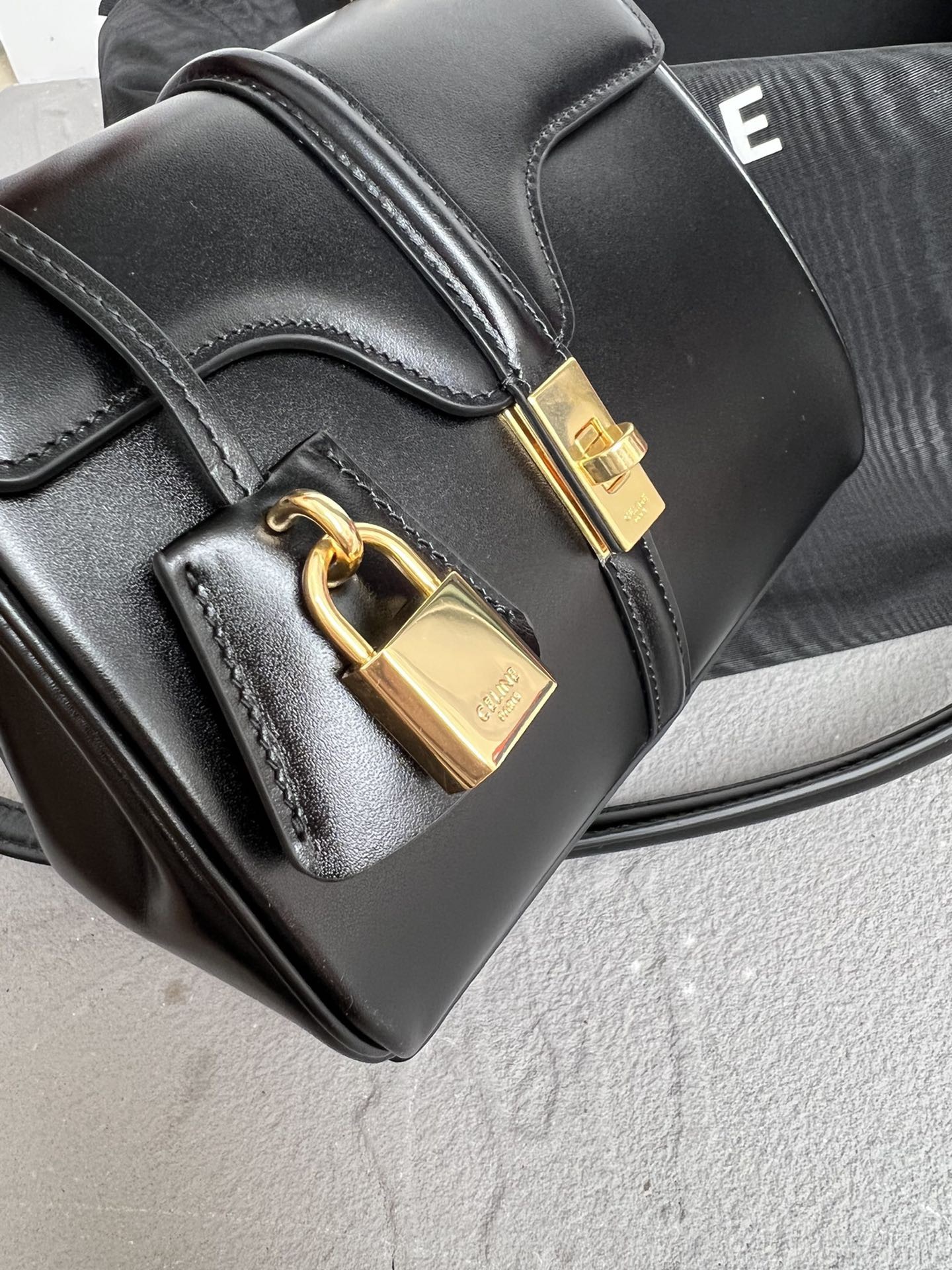 MINI 16 IN SATINATED CALFSKIN