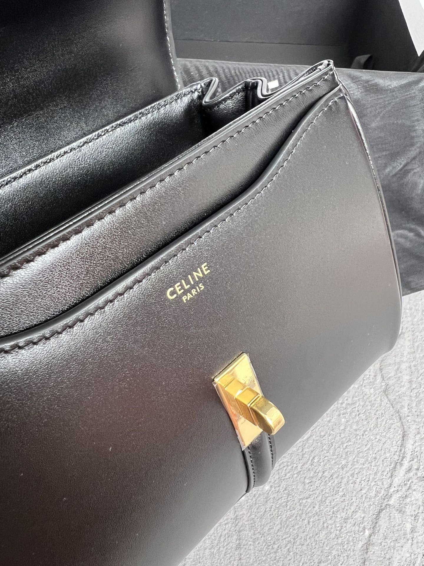 MINI 16 IN SATINATED CALFSKIN