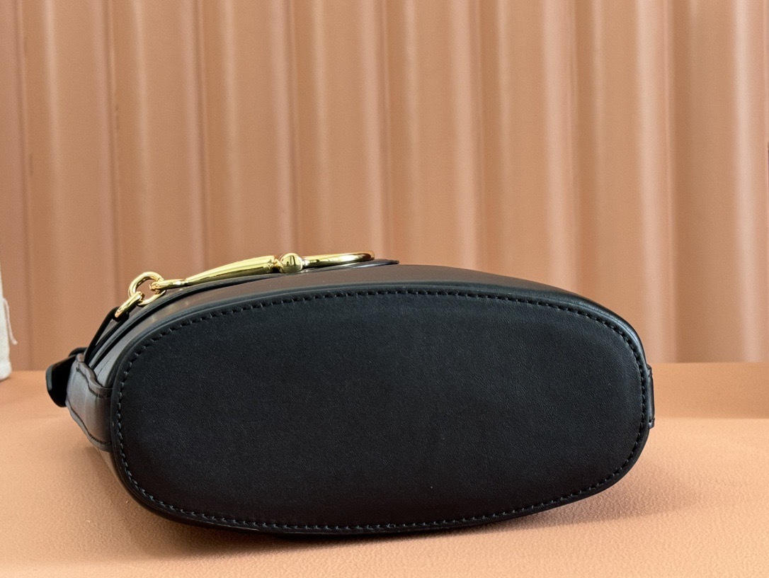 GUCCI 73 MINI BUCKET BAG