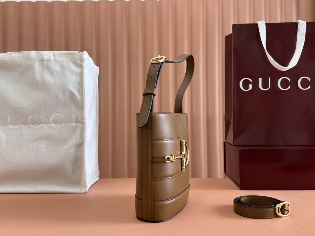 GUCCI 73 MINI BUCKET BAG