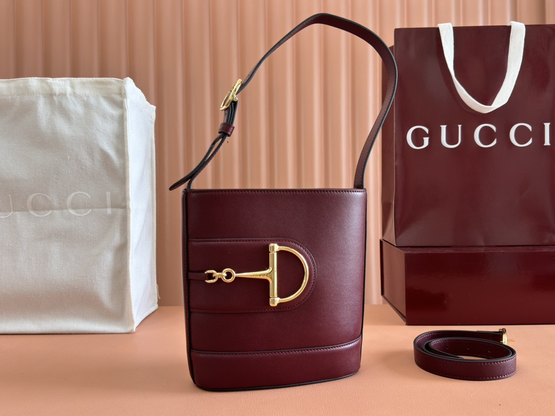 GUCCI 73 MINI BUCKET BAG