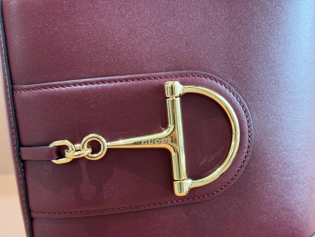 GUCCI 73 MINI BUCKET BAG