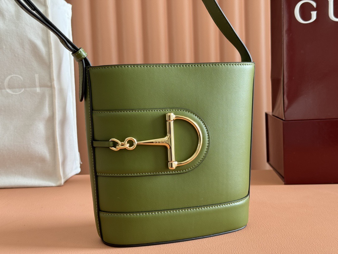 GUCCI 73 MINI BUCKET BAG