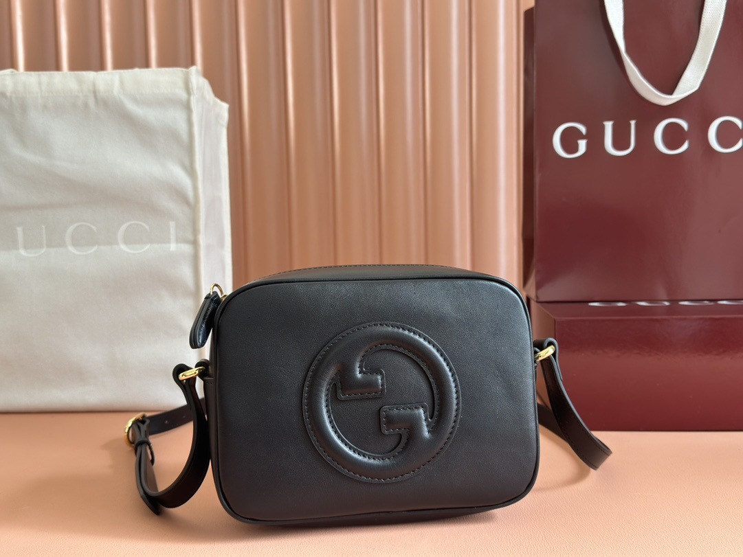 GUCCI BLONDIE SMALL SHOULDER BAG