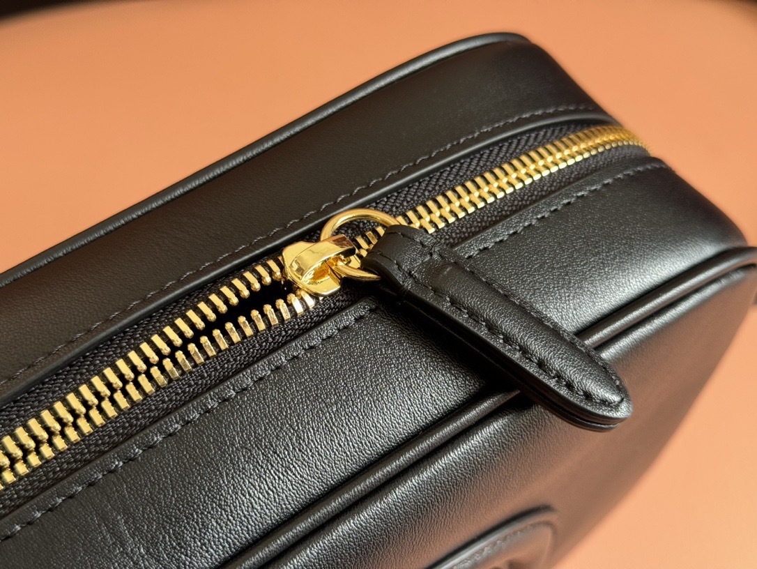 GUCCI BLONDIE SMALL SHOULDER BAG