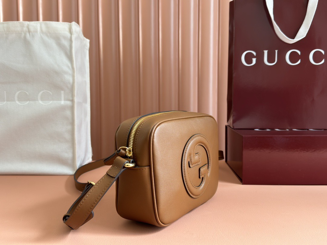 GUCCI BLONDIE SMALL SHOULDER BAG