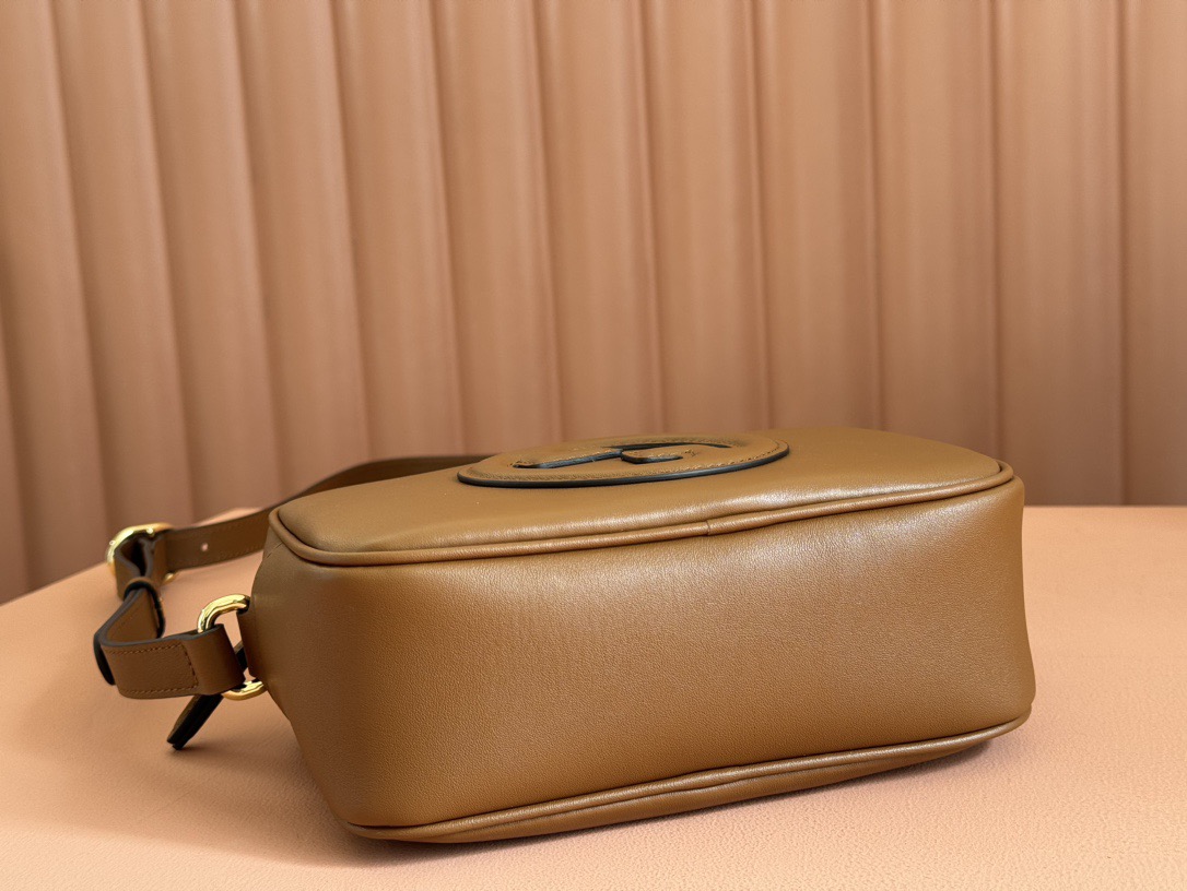 GUCCI BLONDIE SMALL SHOULDER BAG