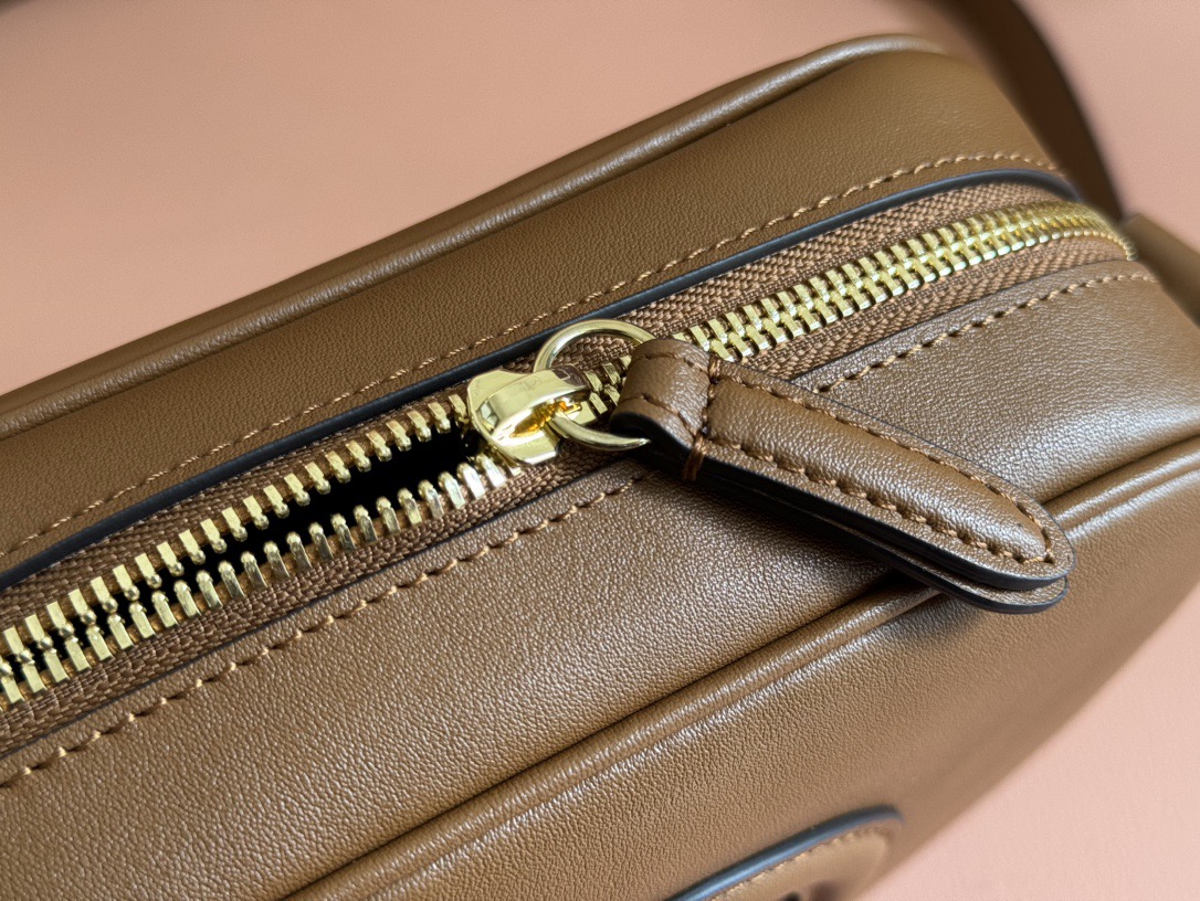 GUCCI BLONDIE SMALL SHOULDER BAG