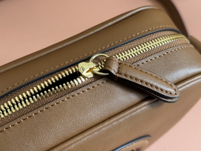 GUCCI BLONDIE SMALL SHOULDER BAG