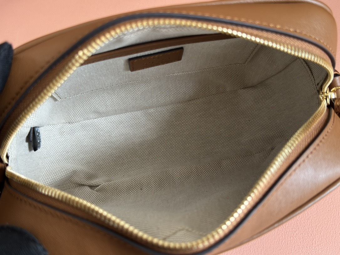 GUCCI BLONDIE SMALL SHOULDER BAG