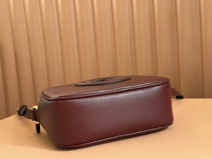 GUCCI BLONDIE SMALL SHOULDER BAG