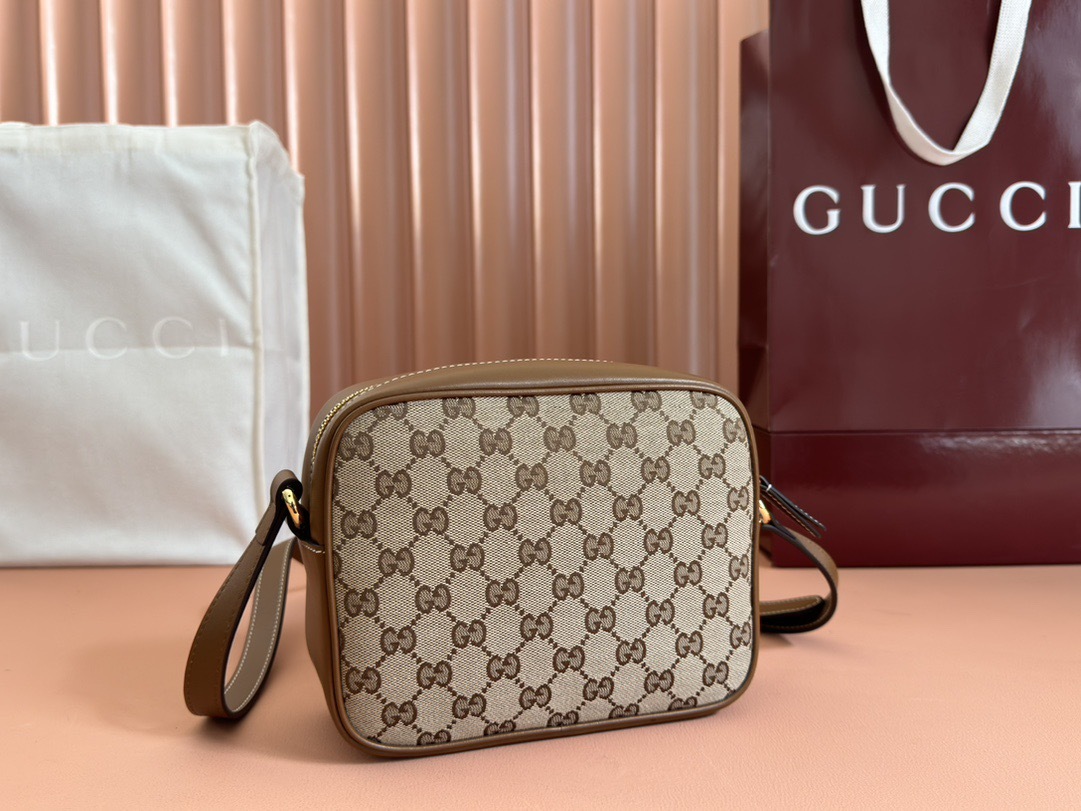 GUCCI BLONDIE SMALL SHOULDER BAG