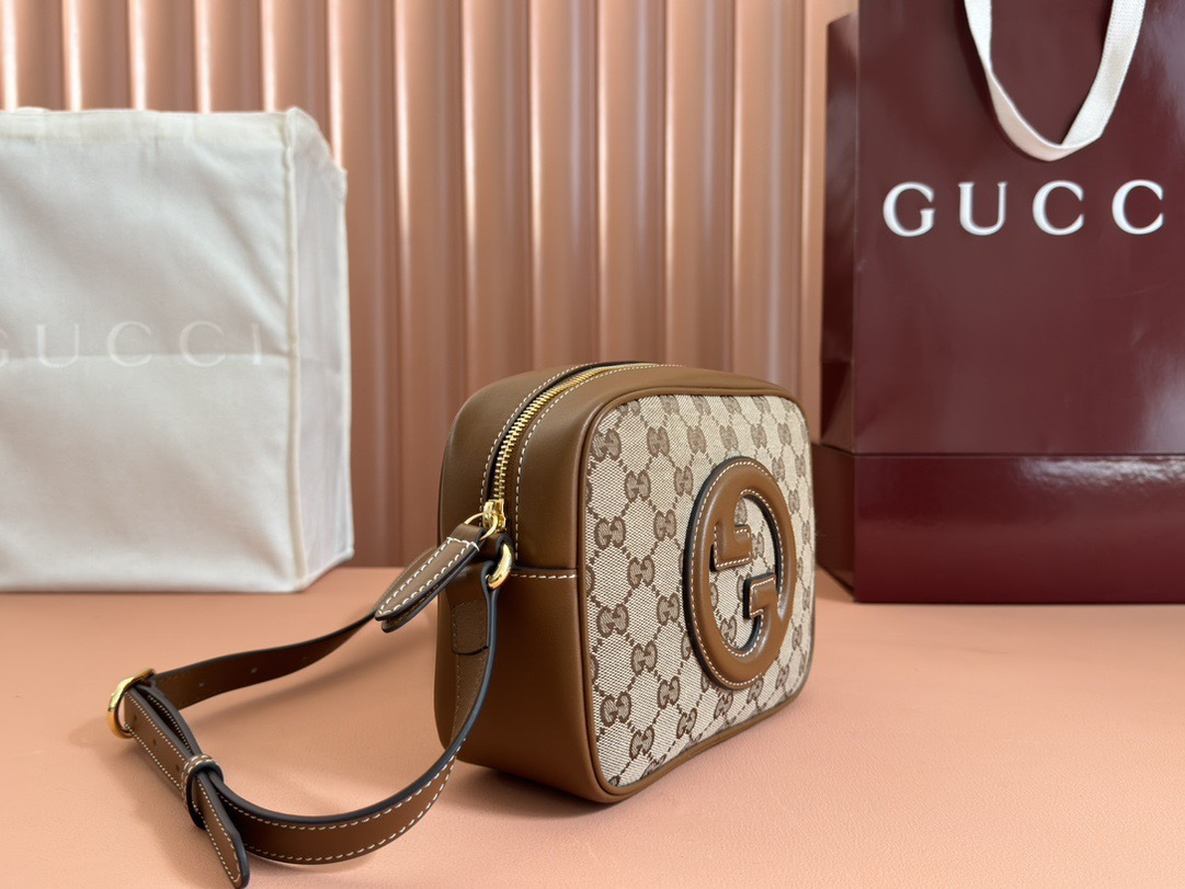 GUCCI BLONDIE SMALL SHOULDER BAG