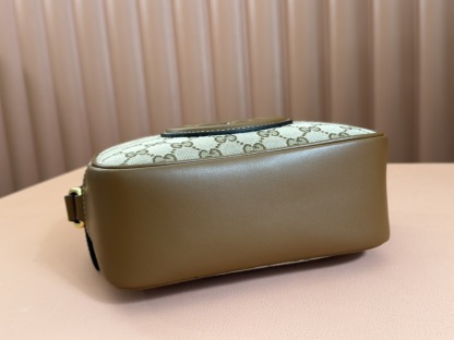 GUCCI BLONDIE SMALL SHOULDER BAG