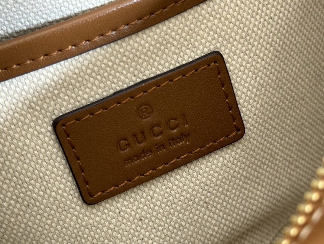GUCCI BLONDIE SMALL SHOULDER BAG
