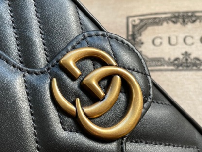 GUCCI GG MARMONR MINI BAG 