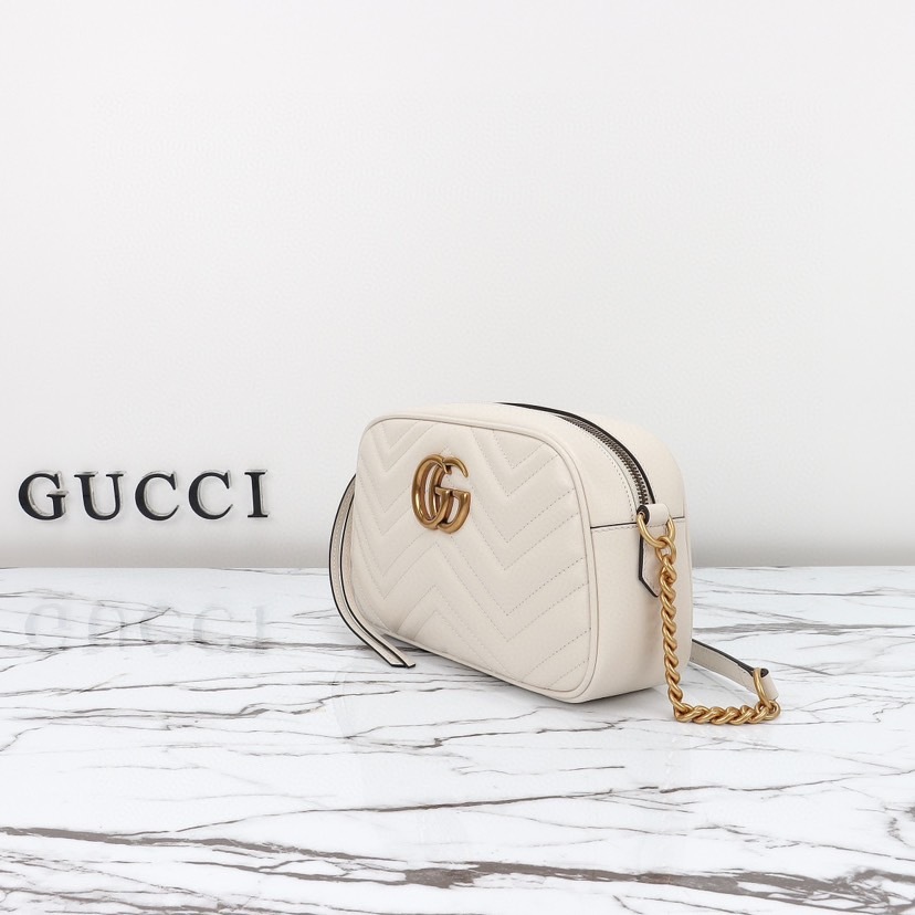 GUCCI GG MARMONT SMALL CCAMERA BAG