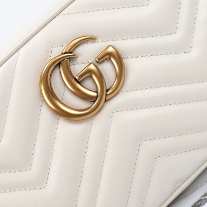 GUCCI GG MARMONT SMALL CCAMERA BAG