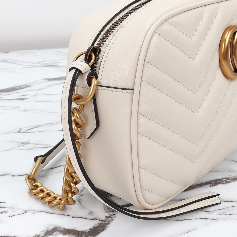 GUCCI GG MARMONT SMALL CCAMERA BAG