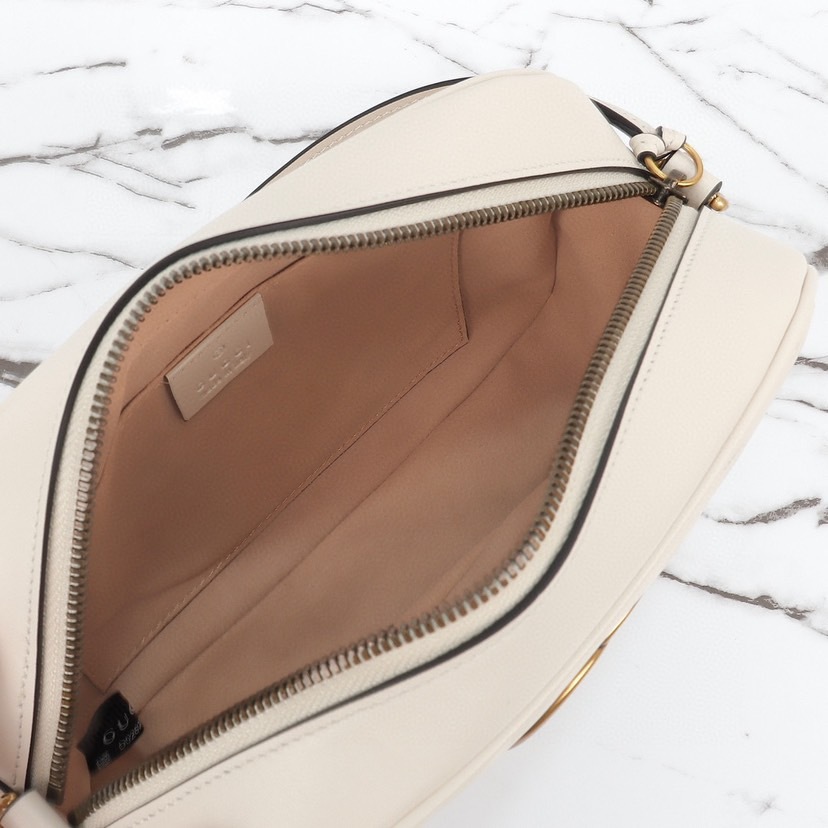 GUCCI GG MARMONT SMALL CCAMERA BAG