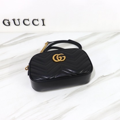 GUCCI GG MARMONT SMALL CCAMERA BAG